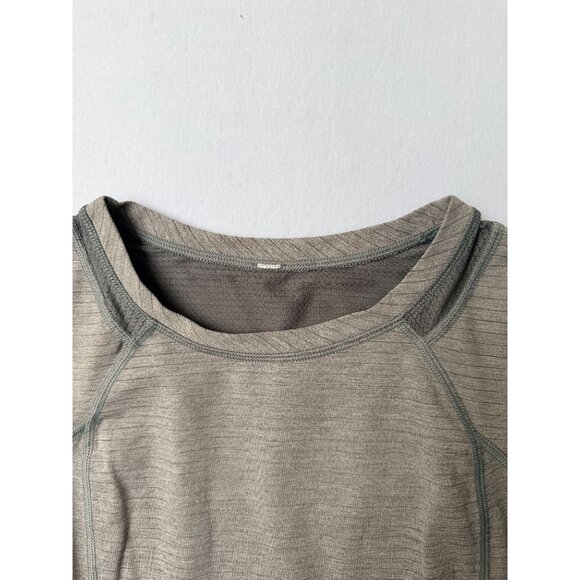 Lululemon Gray Long Sleeve Crew Neck Top Size 4 Lightweight Mesh Back Panels - Picture 13 of 13